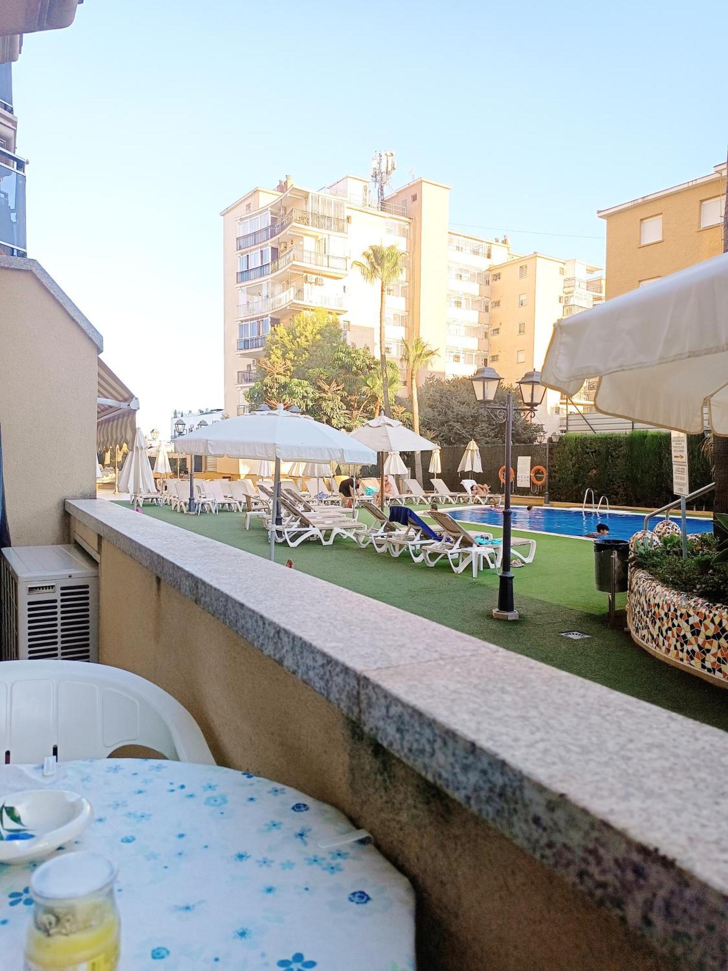 Fuengirola Apartamento Vacacional Mediterraneo Real מראה חיצוני תמונה